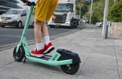 Debate surrounds gaps in enforcement and the growing role of e-scooters in urban transport. Image is AI