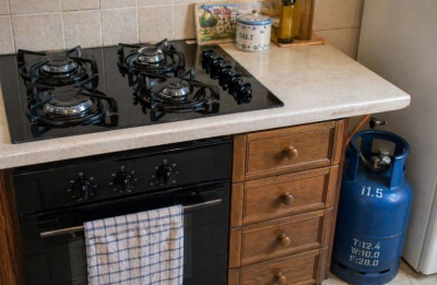 Possible leak of LPG, commonly used as household cooking gas, under investigation