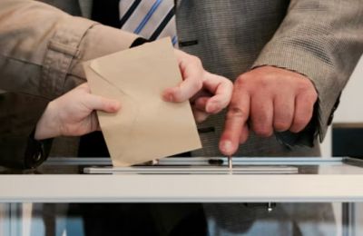  Advocates call for automatic registration and plain language information at polls. Photo credit: Unsplash