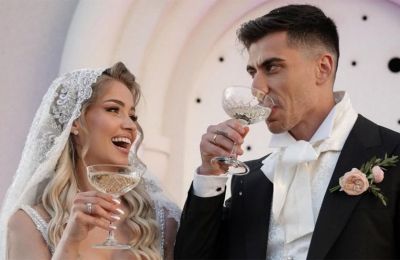Politics Blog: Wedding envelopes, roadblocks and political drama