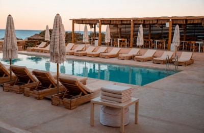The ruling adds a new chapter to Europe’s long-running “sunbed wars” at popular resorts. Photo credit: Unsplash