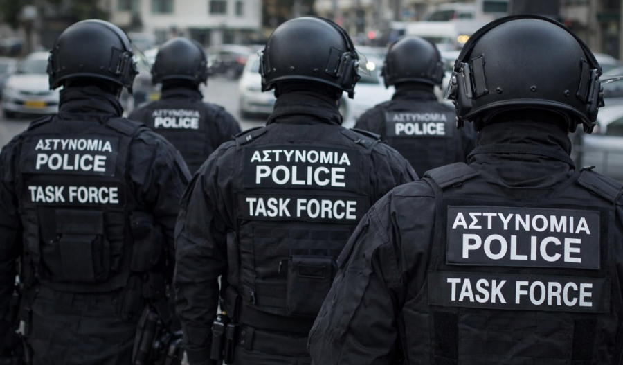 Reports of Greek mafia activity in Cyprus gain traction as new anti-organized crime unit takes shape. File photo AI