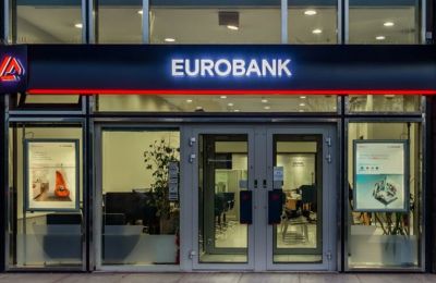Eurobank raises €700 million after investor demand surges nearly fourfold