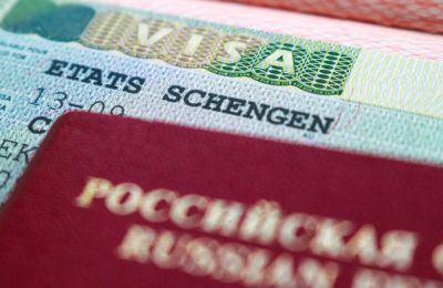 EU pushes to tighten visa rules for Russian tourists