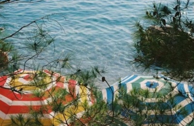 Fresh afternoon sea breezes up to 5 Beaufort bring welcome air to the southern coast. Photo credit: Unsplash