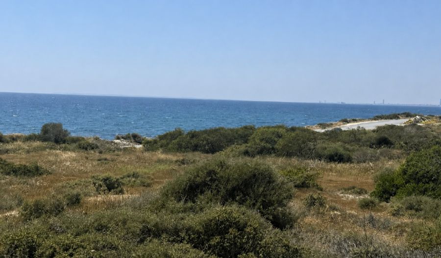 Limassol recorded the largest sale of the year, while Paphos, Nicosia and Larnaca continued to attract major investment. Photo credit: www.buysellcyprus.com