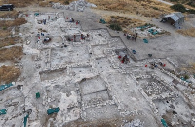 Three chamber tombs also provide new evidence about burial practices during the final stages of the Middle Bronze Age. Photo credit: DEPARTMENTOFANTIQUITIES Facebook