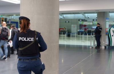 Bomb threat forces passengers off Rome-bound flight at Larnaca Airport