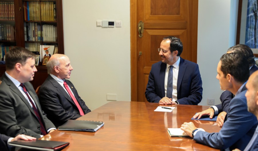Cyprus and US put closer ties on the table