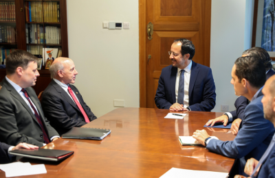 Cyprus and US put closer ties on the table