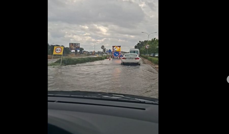 Torrential rain floods Larnaca roads and sends water into homes
