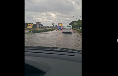 Torrential rain floods Larnaca roads and sends water into homes