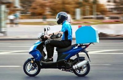 Teenagers among suspects after night of violence against Limassol couriers