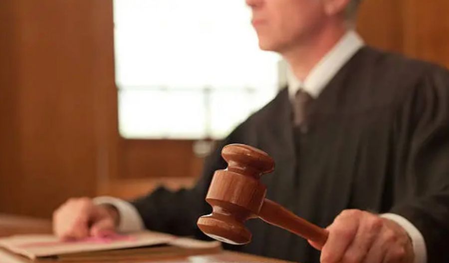 The suspect will remain in custody until October 14, when he and four others are due to face trial before the Criminal Court. Photo credit: Unsplash
