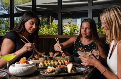 Quality Food for Every Student Day at Akakiko & To Elliniko – with 20% Off