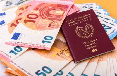 Asylum backlog falls below 12,500 as returns rise and migration services shift online. Photo credit: Unsplash