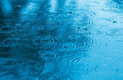 Temperatures stay cool and slightly below average with a minor warming trend expected by the end of the week. Photo credit: Unsplash
