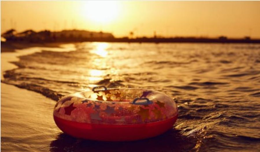 Sunshine will continue through Monday, but dust concentrations may increase from Saturday as temperatures ease slightly along the coast. Photo credit: Unsplash