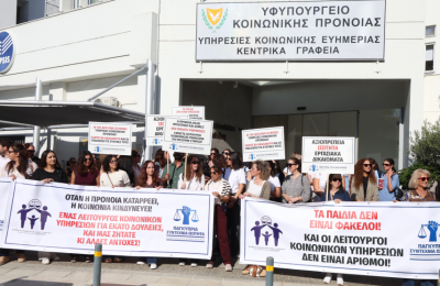 Social workers strike, warning paperwork is taking time from people in need