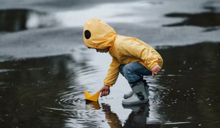 A new low-pressure system arrives on Wednesday, bringing the risk of intense or prolonged storms on Thursday before conditions ease on Friday. Photo credit: Unsplash
